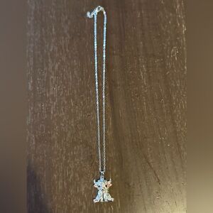 Elegant Silver Pendant Necklace